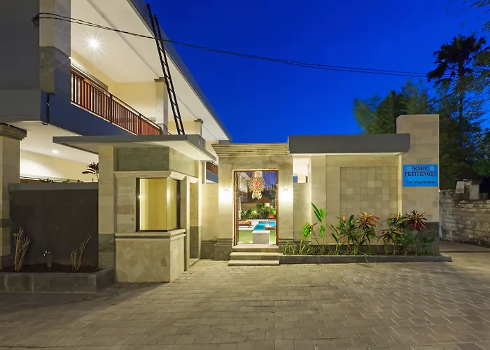 Kubu Petitenget 3* Seminyak (Bali)