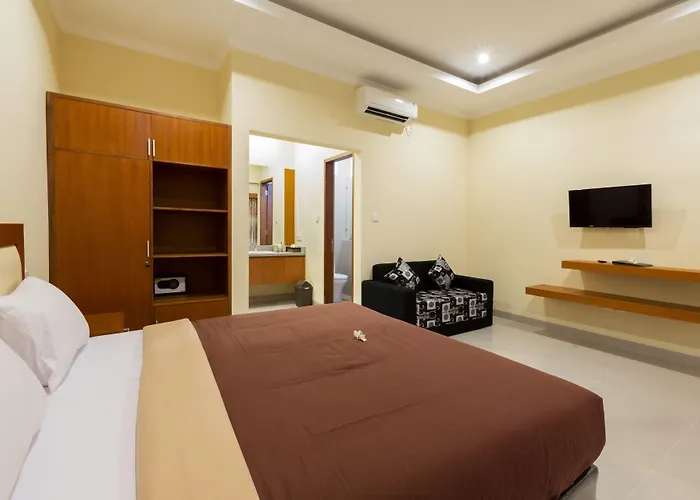 Kubu Petitenget Hotel