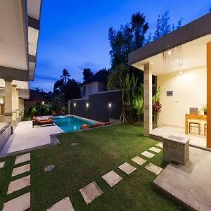 Kubu Petitenget Hotel