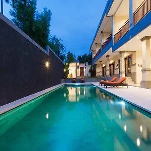 Hotel Kubu Petitenget 3*