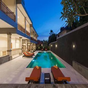 Kubu Petitenget 3*